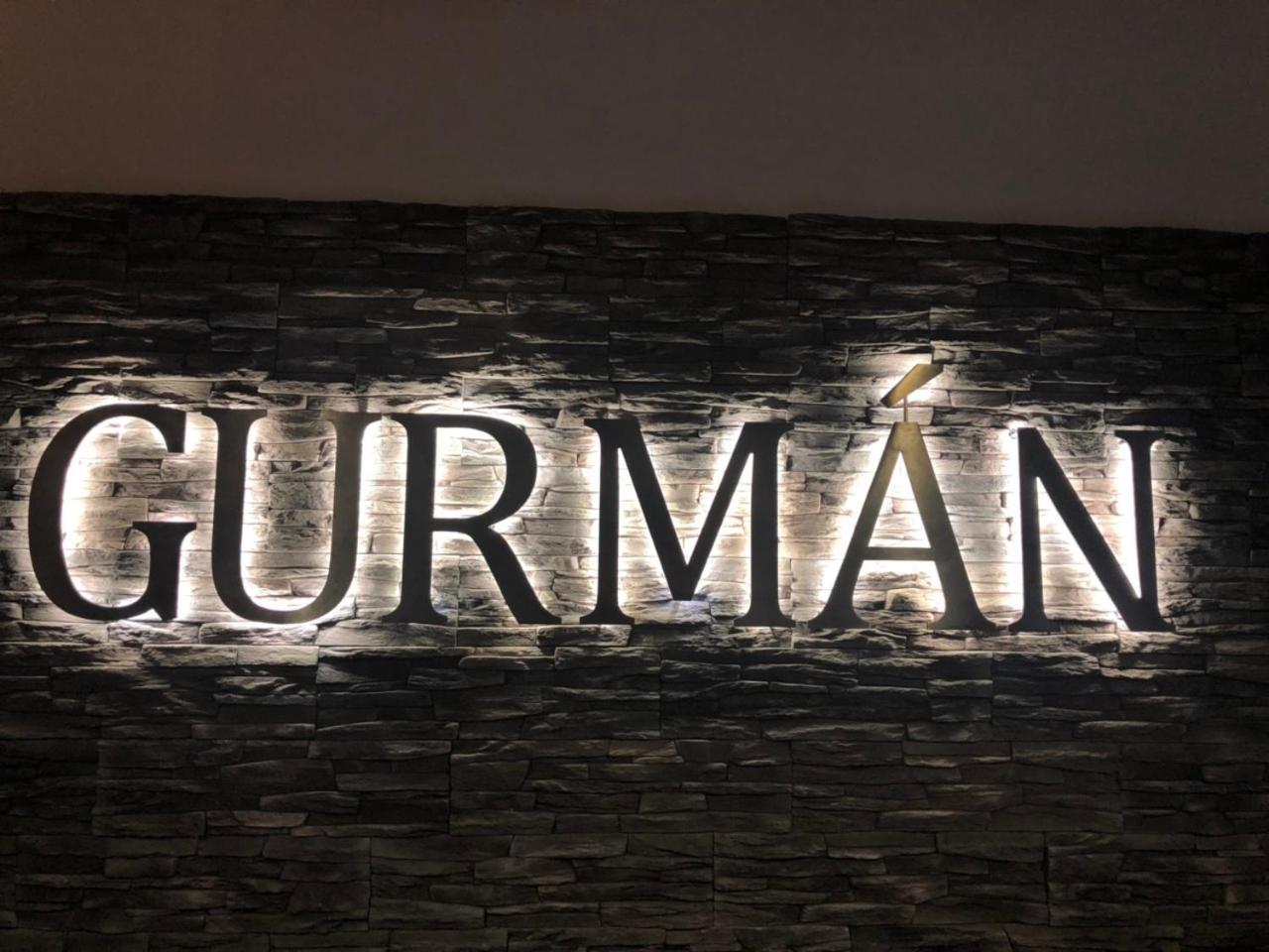 Hotel Gurman Horsovsky Tyn Exterior photo